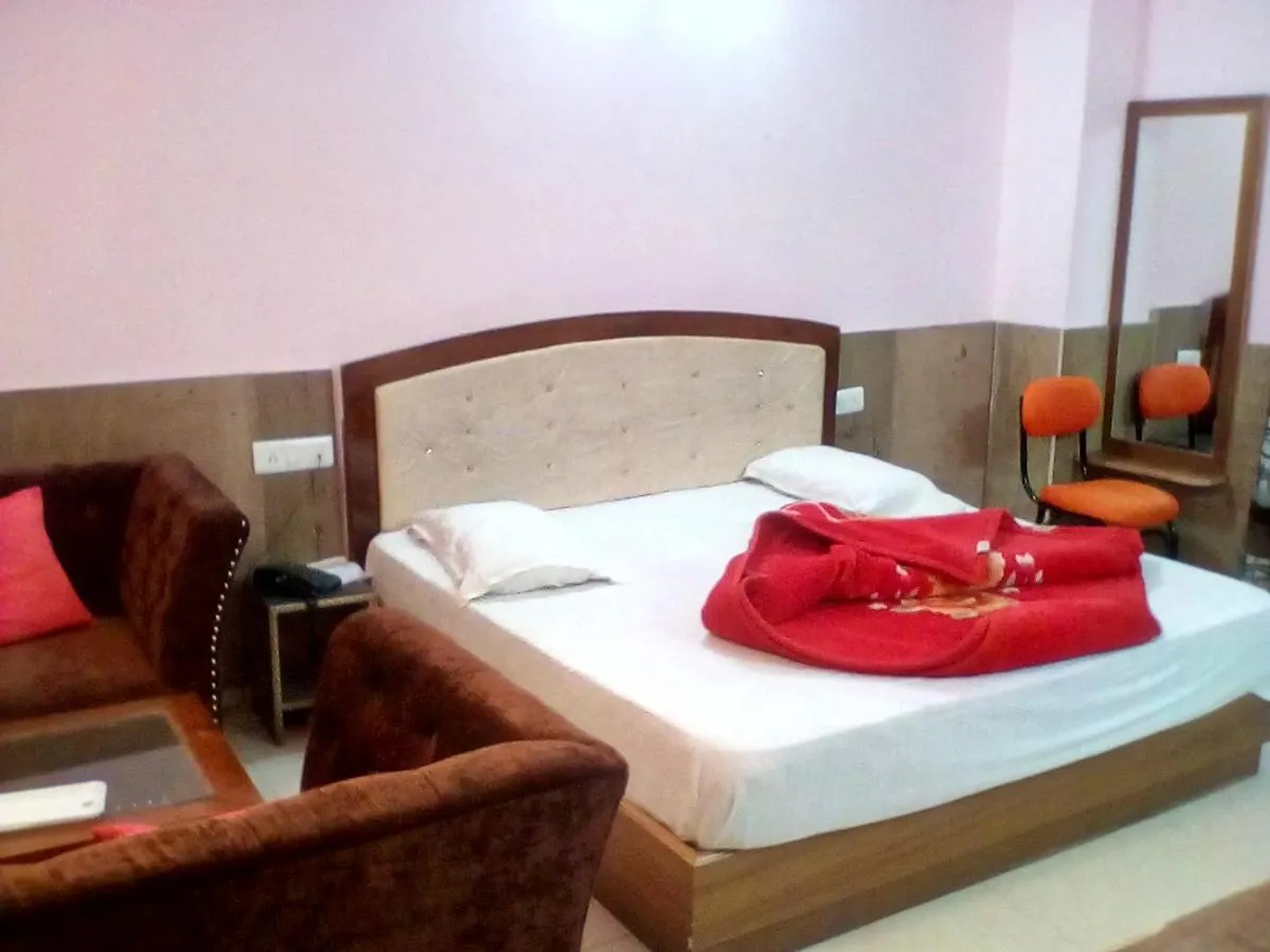 Ivy Stays Shimla Hotel